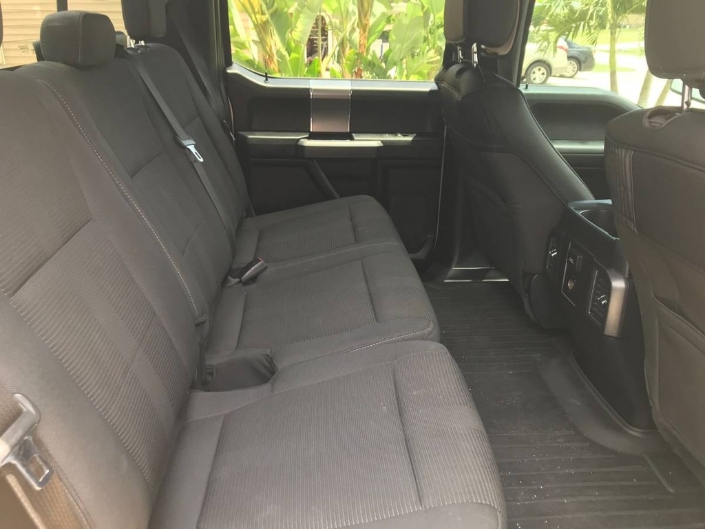 2016 Ford F-150 XLT photo