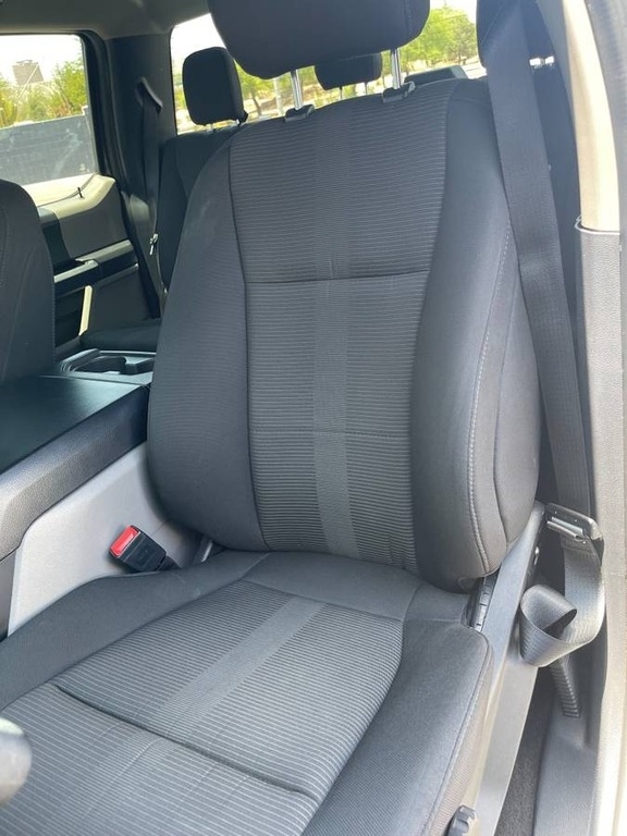 2020 Ford F-150 XLT photo