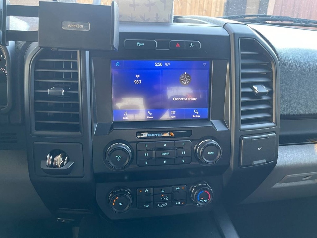 2020 Ford F-150 XLT photo