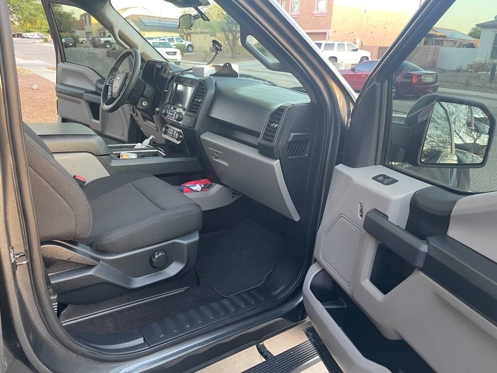 2020 Ford F-150 XLT photo