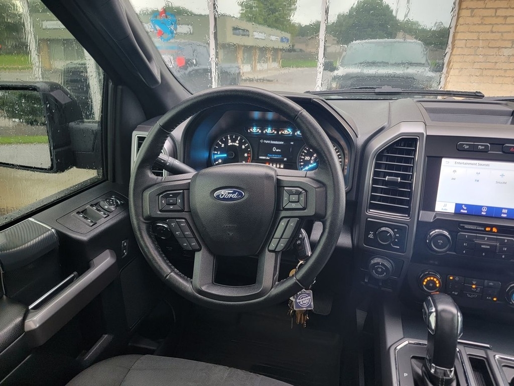 2020 Ford F-150 XLT photo