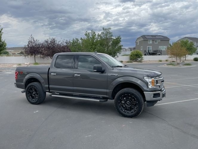 2018 Ford F-150 XLT photo