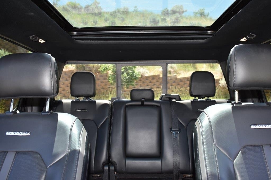 2015 Ford F-150 Platinum photo