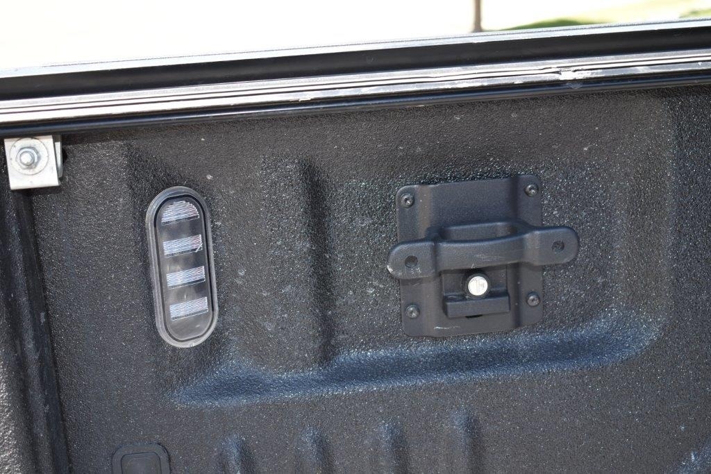 2015 Ford F-150 Platinum photo