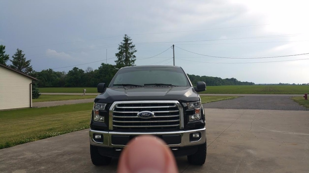 2015 Ford F-150 XLT photo