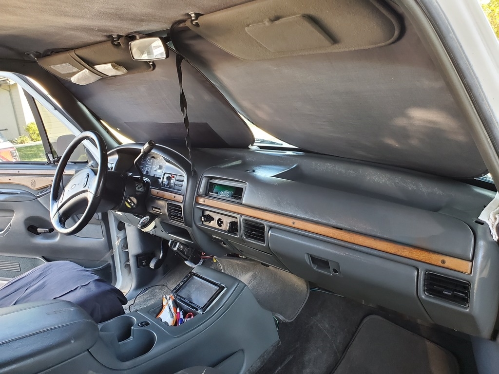 1993 Ford F-150 XLT photo