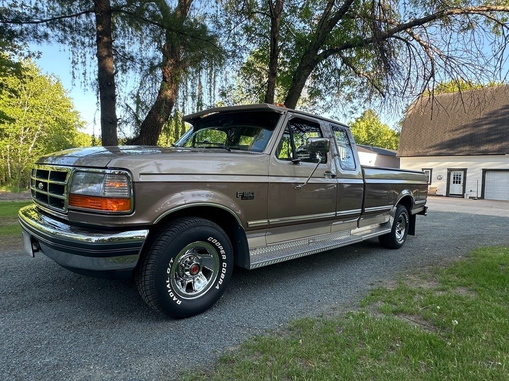 1992 Ford F-150 XLT Pickup