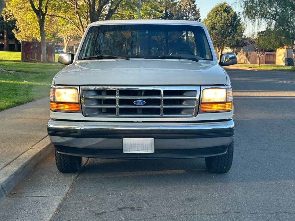 1995 Ford F-150 XL photo