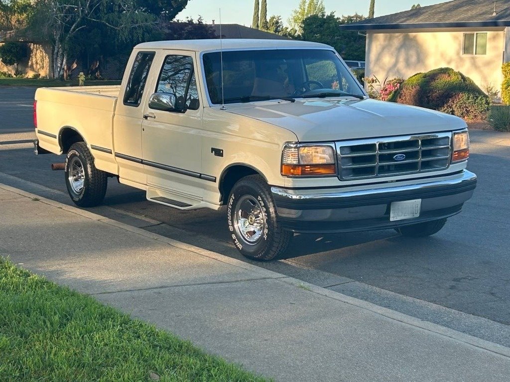 1995 Ford F-150 XL photo