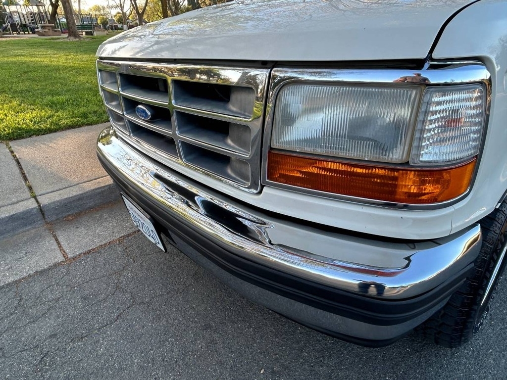 1995 Ford F-150 XL photo