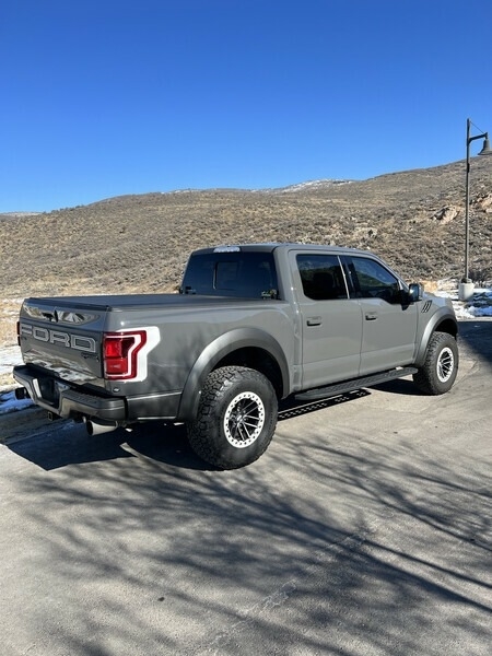 2020 Ford F-150 Raptor Pickup
