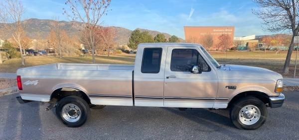 1997 Ford F-250 XLT photo