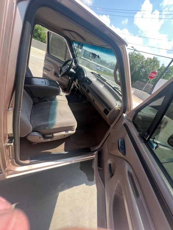 1997 Ford F-250 XLT photo
