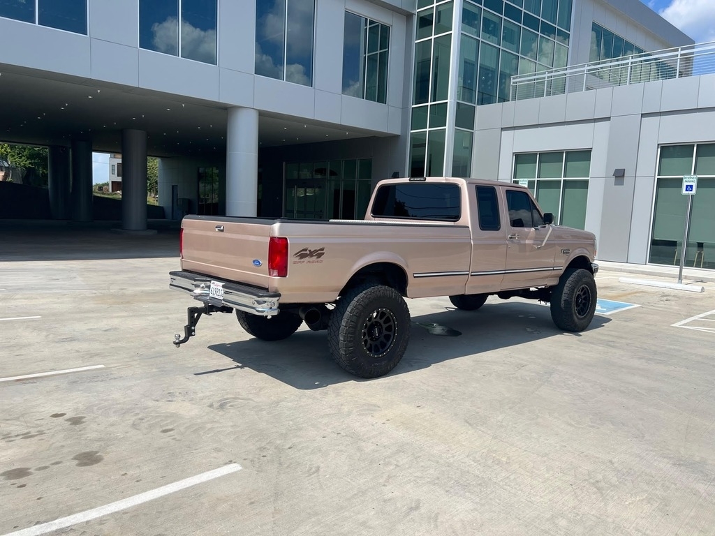 1997 Ford F-250 XLT photo