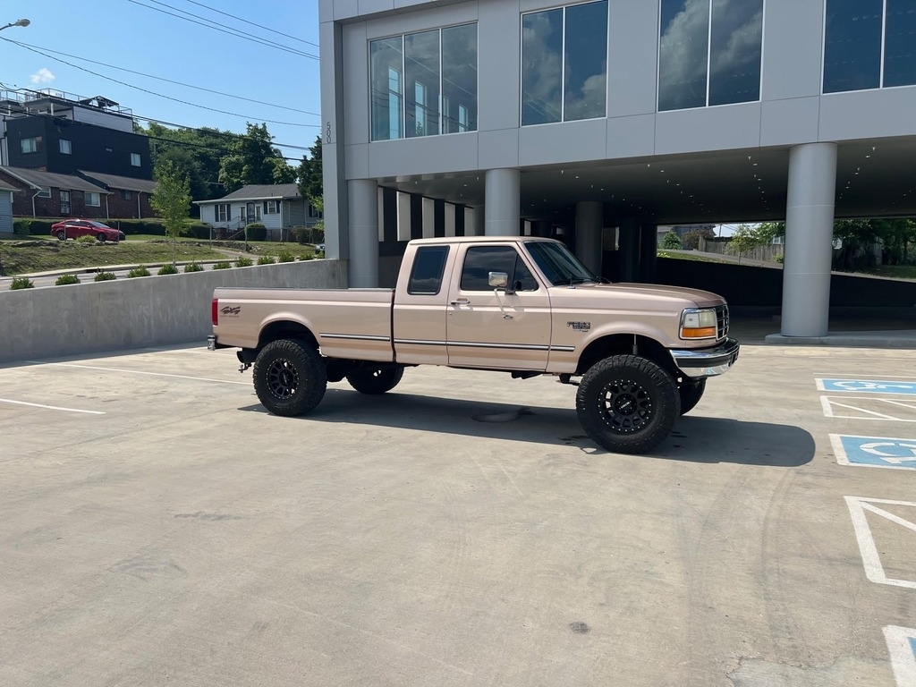 1997 Ford F-250 XLT photo
