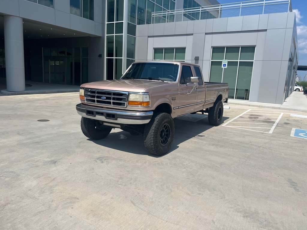 1997 Ford F-250 XLT photo