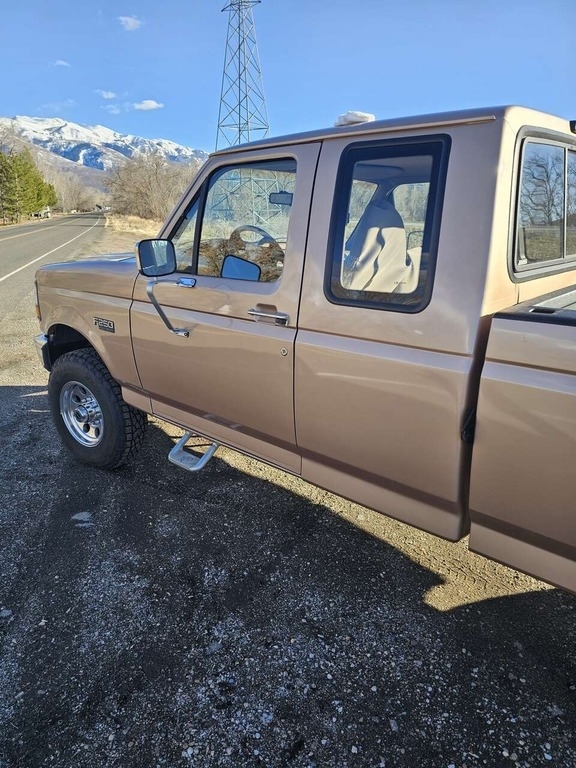 1997 Ford F-250 XLT photo
