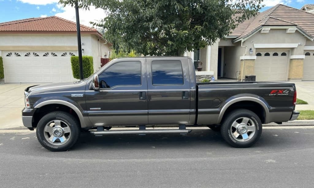 2006 Ford F-250 Super Duty Lariat Pickup