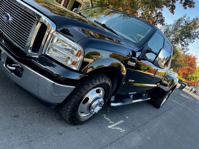 2006 Ford F-350 Super Duty Lariat Pickup