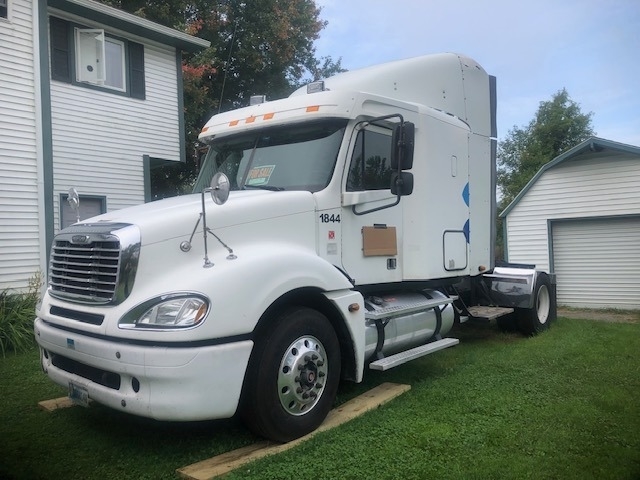 2005 Freightliner Columbia 120 Detroit Series 60