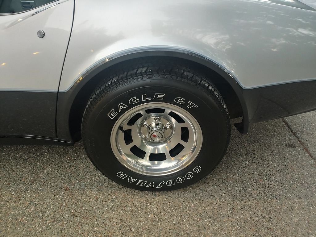 1982 Chevrolet Corvette photo