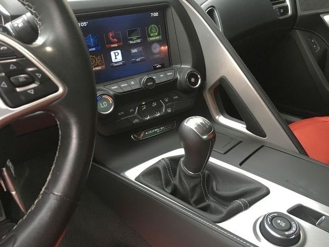 2016 Chevrolet Corvette Stingray photo