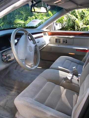 1994 Cadillac DeVille photo