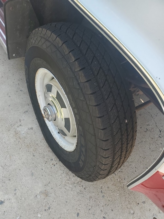 1985 Chevrolet Suburban K20 photo