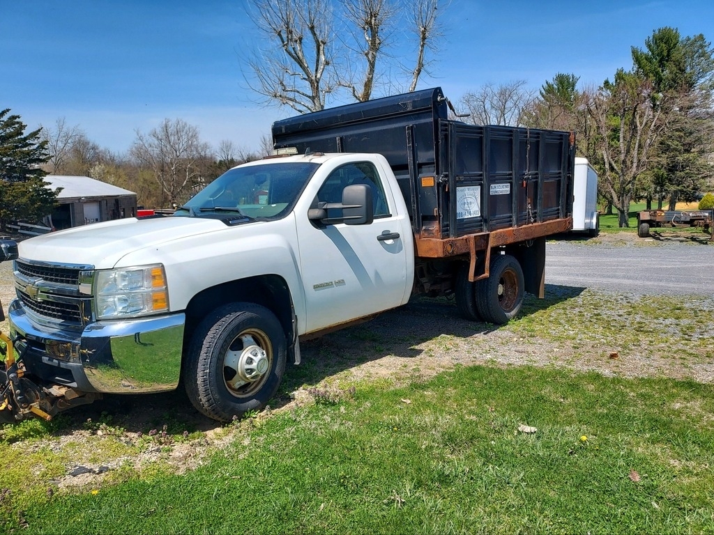 2010 Chevrolet RSX Work Truck photo