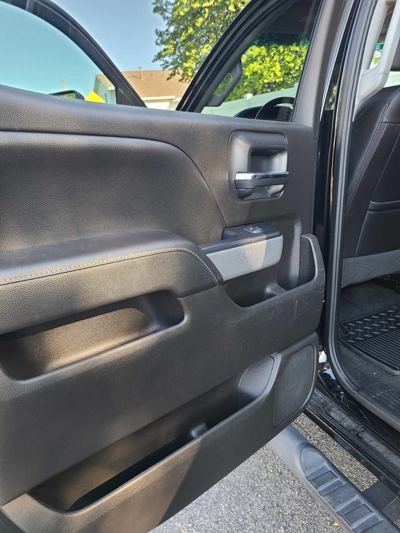 2018 Chevrolet Silverado 2500HD LTZ photo