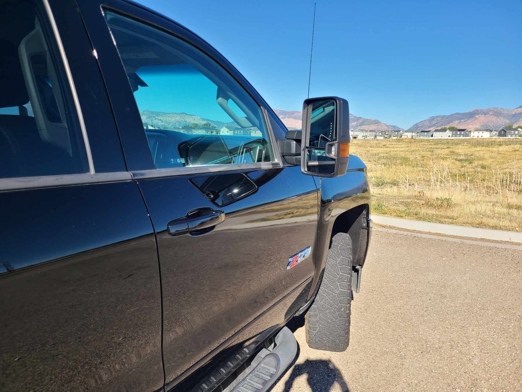 2018 Chevrolet Silverado 2500HD LTZ photo