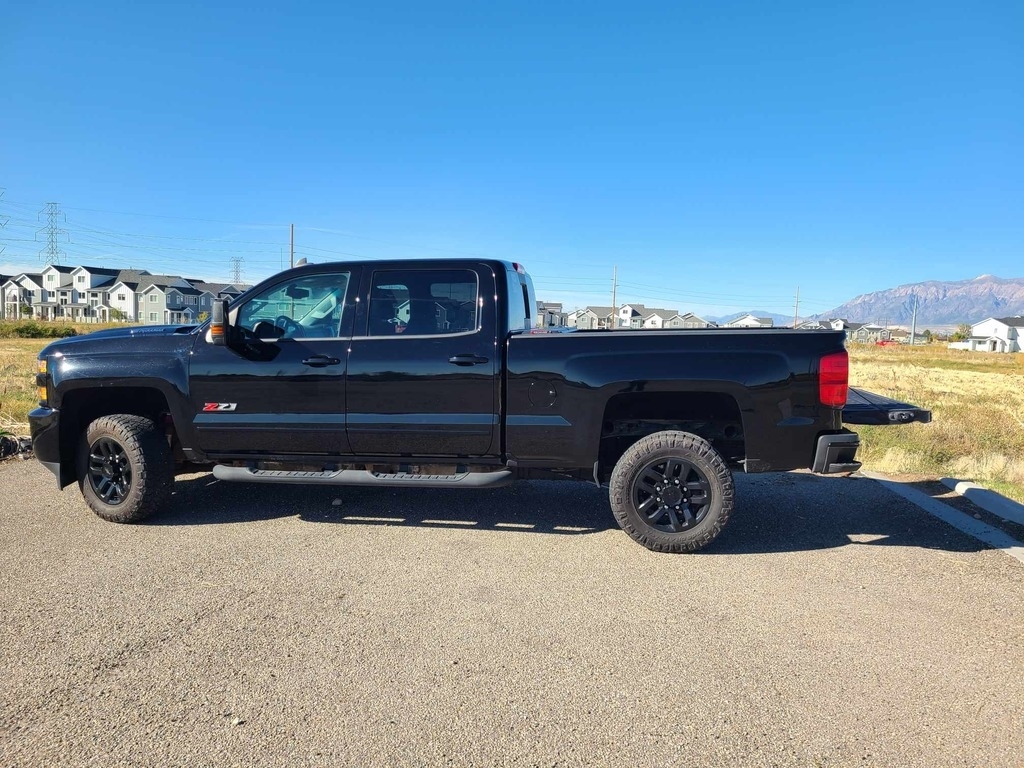 2018 Chevrolet Silverado 2500HD LTZ photo