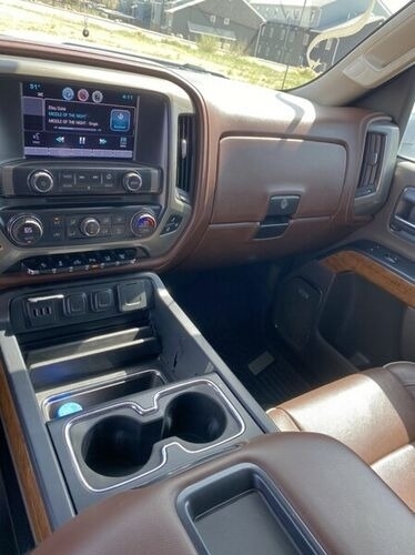 2015 Chevrolet Silverado 2500HD High Country photo