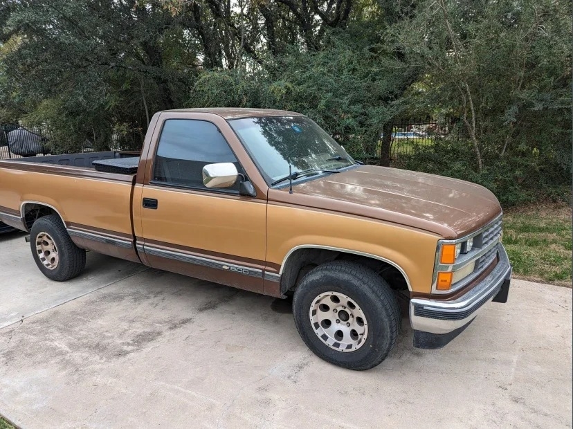 1989 Chevrolet RSX C1500 Cheyenne photo