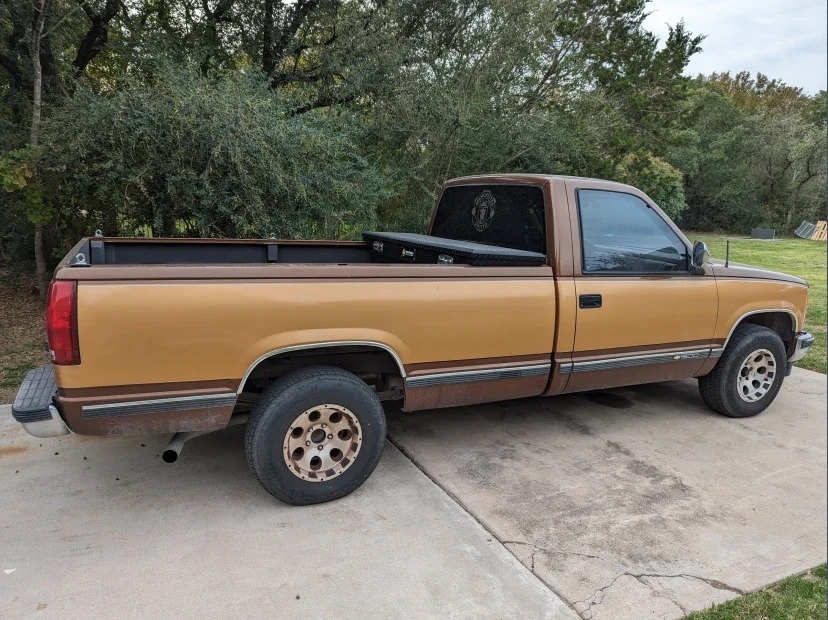 1989 Chevrolet RSX C1500 Cheyenne photo