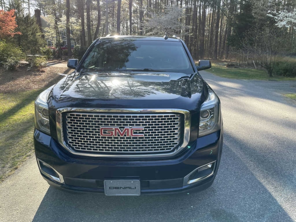 2017 GMC Yukon Denali photo