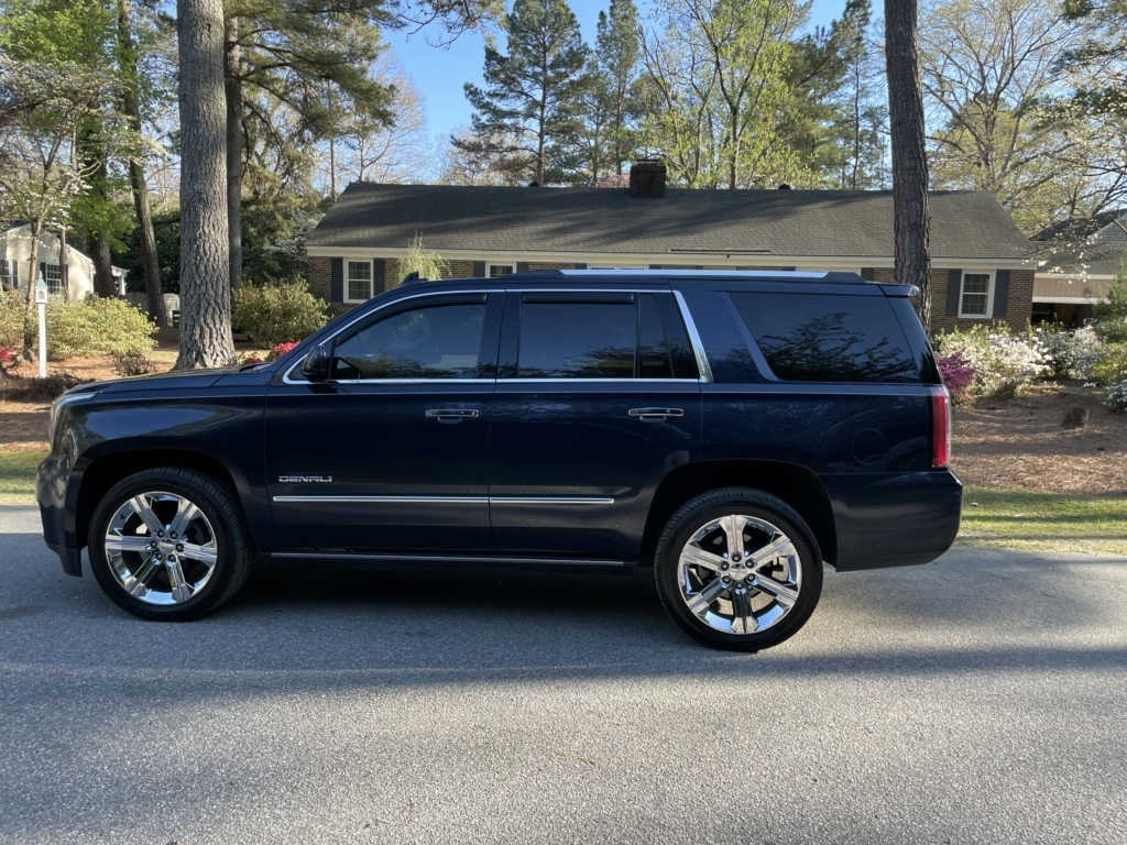 2017 GMC Yukon Denali photo