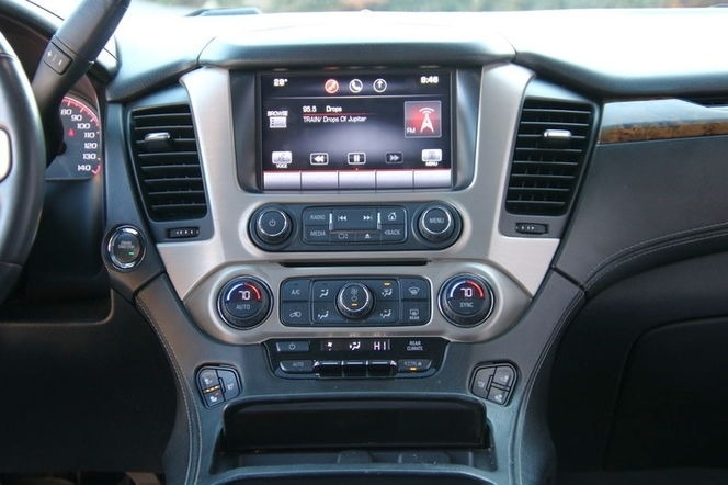 2015 GMC Yukon XL Denali photo