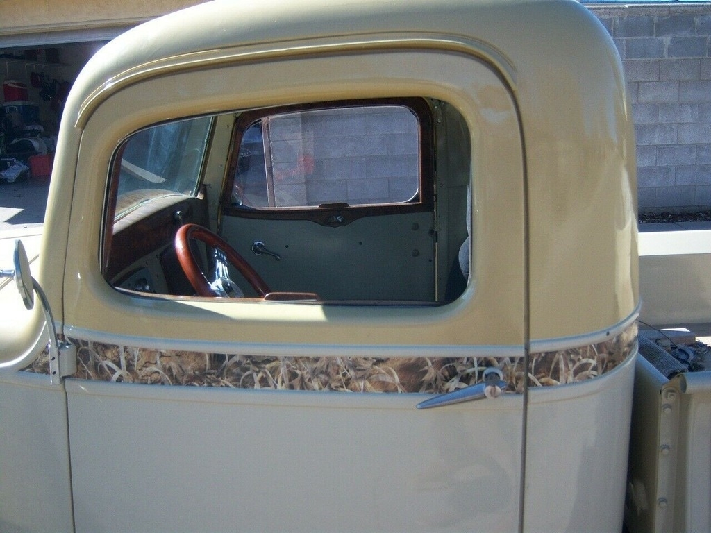 1937 GMC Yukon XL Denali photo