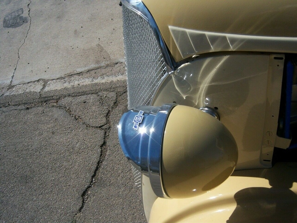 1937 GMC Yukon XL Denali photo