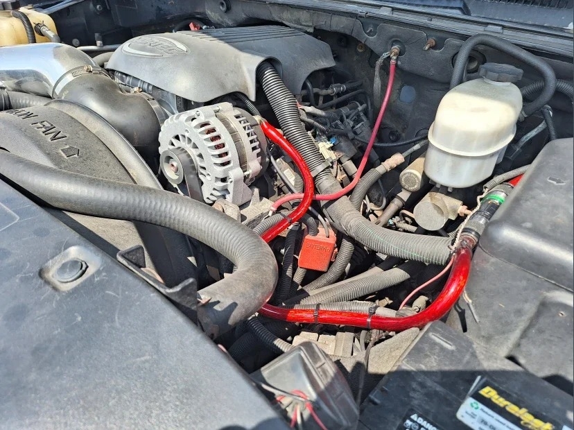 2004 Chevrolet Tahoe LS photo
