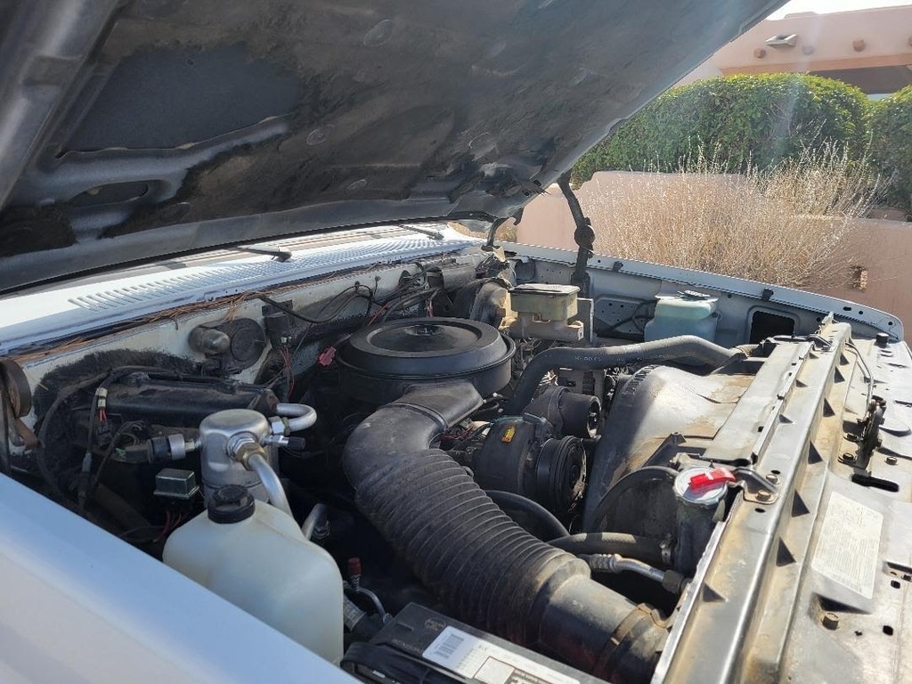 1991 Chevrolet Suburban V1500 photo