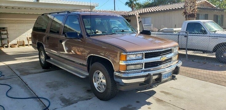 1994 Chevrolet Suburban K1500 photo