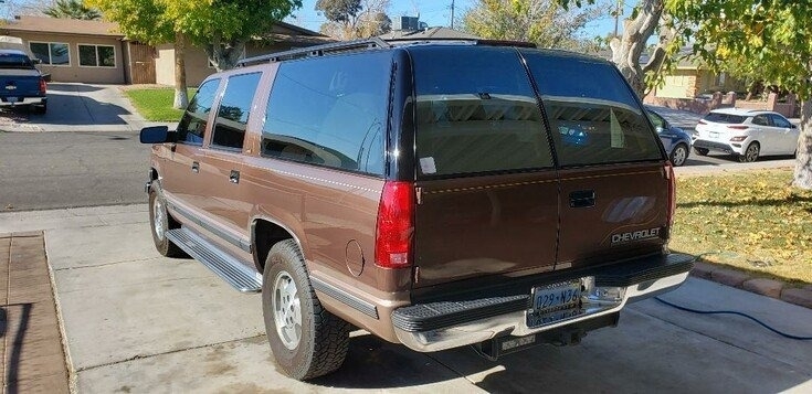 1994 Chevrolet Suburban K1500 photo