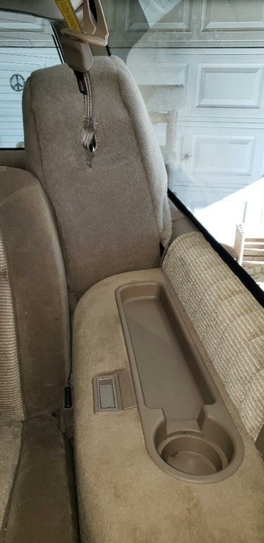 1994 Chevrolet Suburban K1500 photo