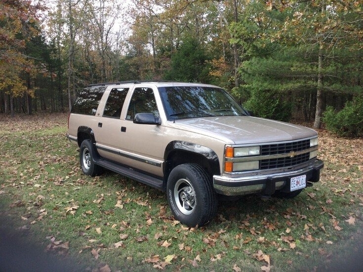 1993 Chevrolet Suburban K2500 photo