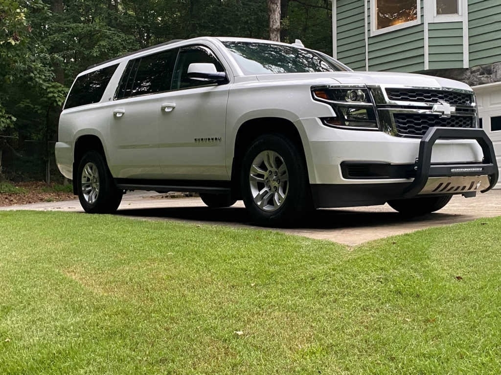 2019 Chevrolet Suburban LT 1500 photo