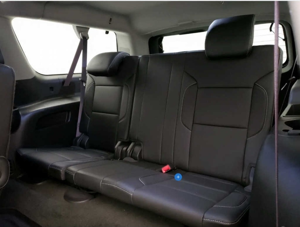 2019 Chevrolet Suburban LT 1500 photo