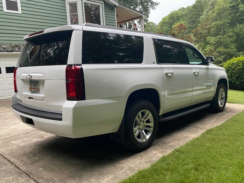 2019 Chevrolet Suburban LT 1500 photo