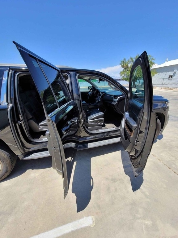 2015 Chevrolet Suburban LT 1500 photo